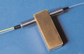 POLARIZATION-MAINTAINING OPTICAL SWITCH